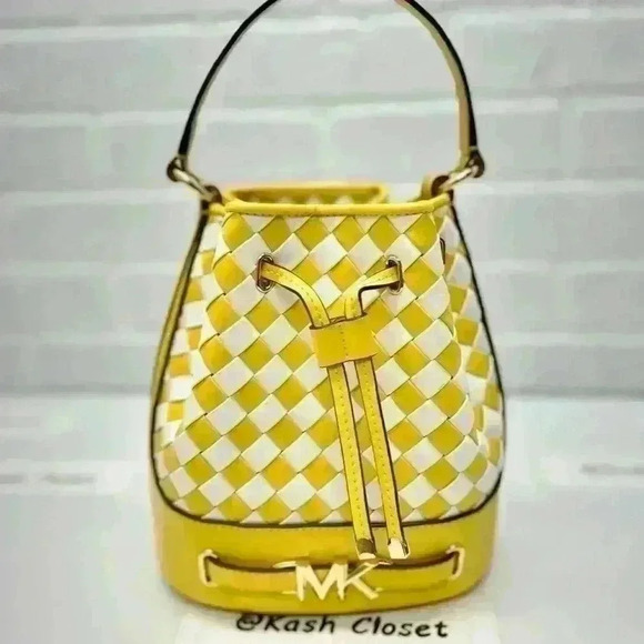 Michael Kors Reed Medium Belted Bucket Bag Purse Golden Yellow - Picture 2 of 9